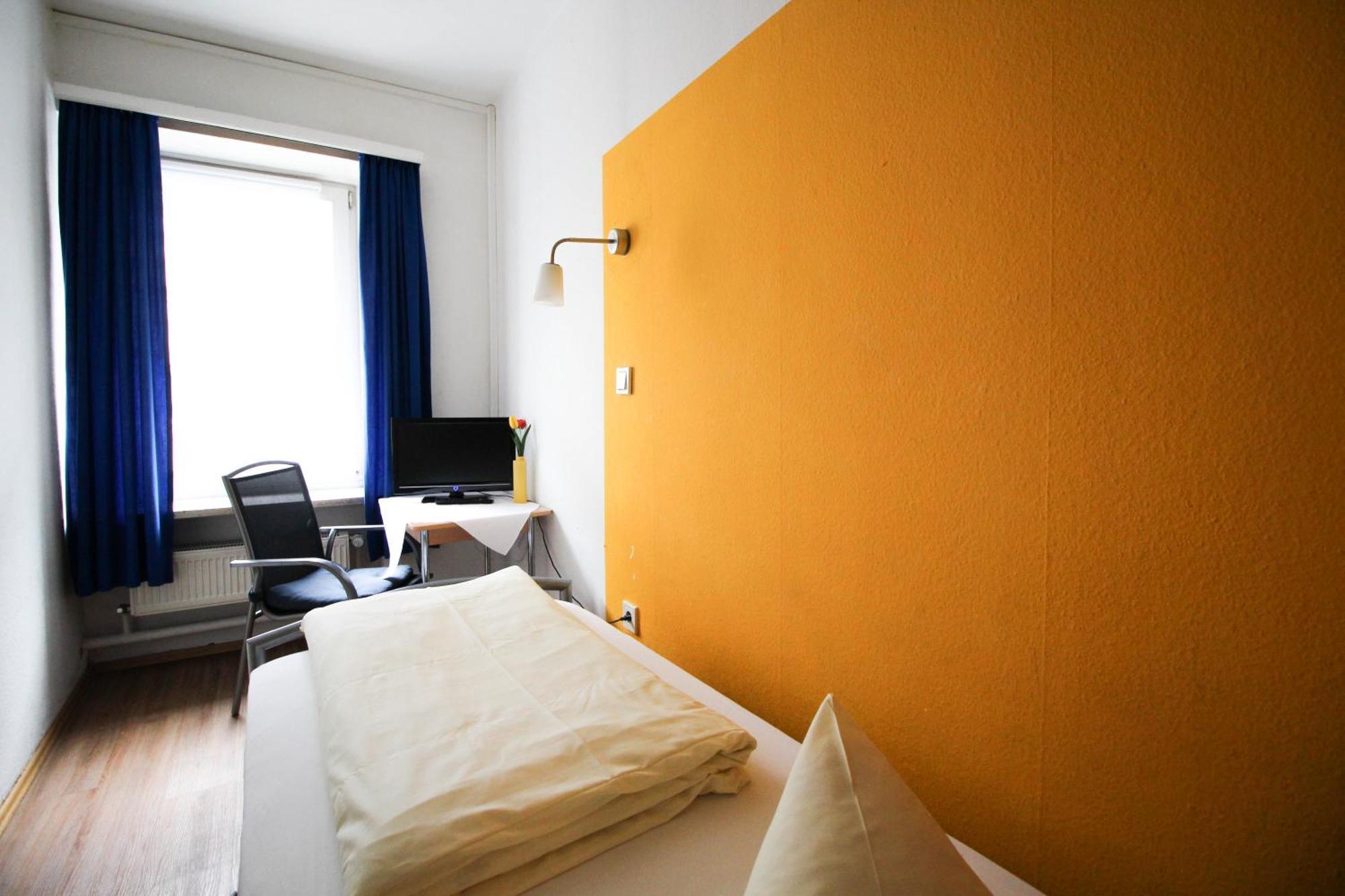 Hotel Pension Am Hauptbahnhof Munique Quarto foto